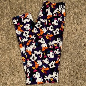 NWOT Disney Mickey & Co Leggings (Medium - 10/12)